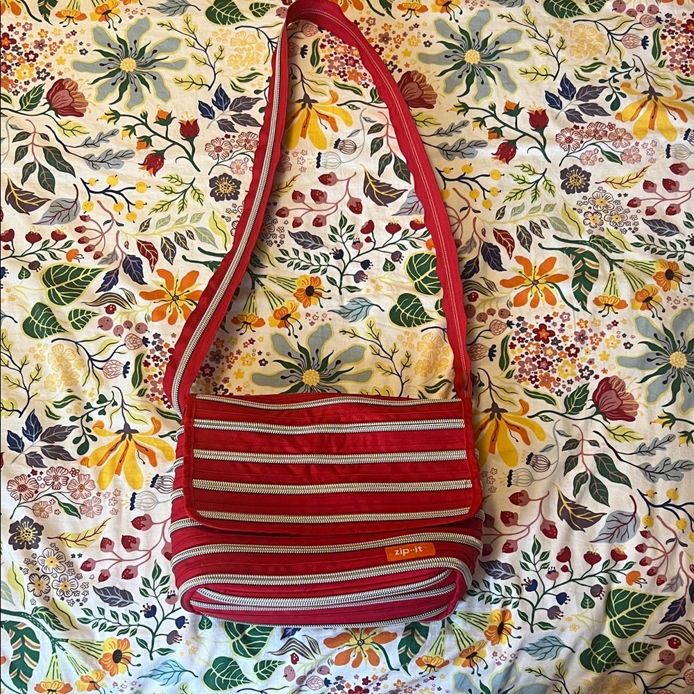 Stylish Red and White Striped Shoulder Bag